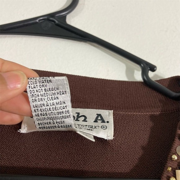 Joseph A Women's M Brown Embellished V-Neck 3/4 Sleeve Sweater - Picture 3 of 9